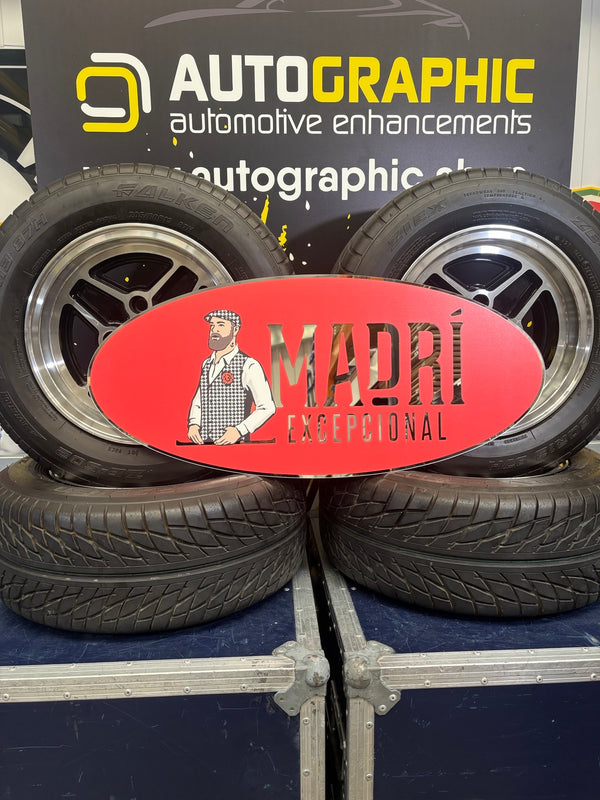 MADRI - Mirror Oval Sign