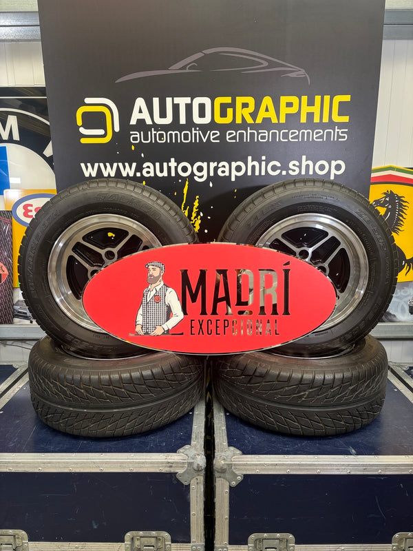 MADRI - Mirror Oval Sign