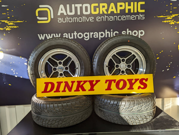 DINKY TOYS Long Sign