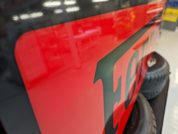 FERRARI  - Long Sign