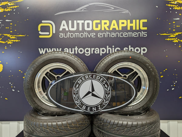 MERCEDES-BENZ - Oval Sign