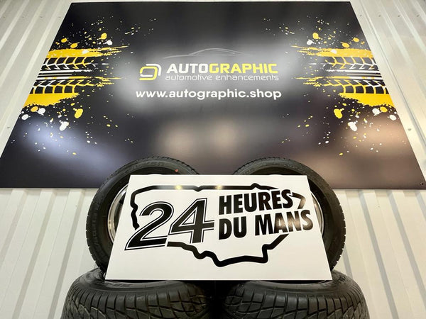 24 Heures Du Mans Sign